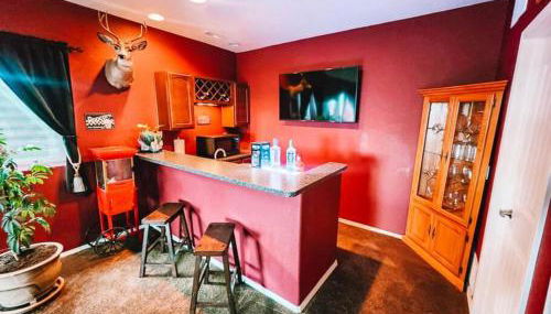 Peaceful Falcon Hot Tub Pet Friendly 3 King Beds - Foto 3