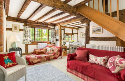 Pass the Keys Dara Cottage 16th Century Thatched Cottage - Photo 2