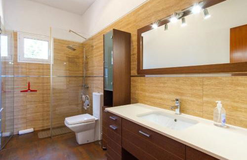 GuestReady - Spacious stay with sea views - Foto 33