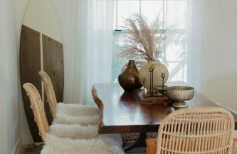 Stylish PB Townhome, Walk to Bay, and Balcony - Foto 7