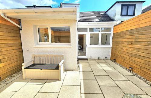 Newly Renovated Gem - Free Parking & Modern Comfort - Foto 38