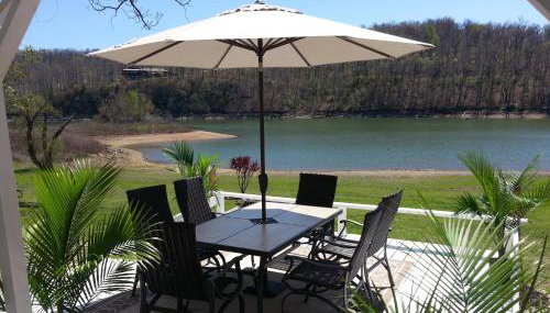 Lakehouse has Spectacular View plus Easy Access! - Foto 1
