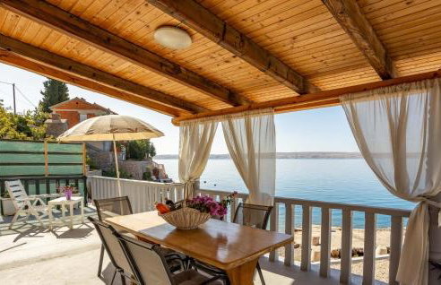 Gorgeous Home In Lukovo Sugarje - Foto 12