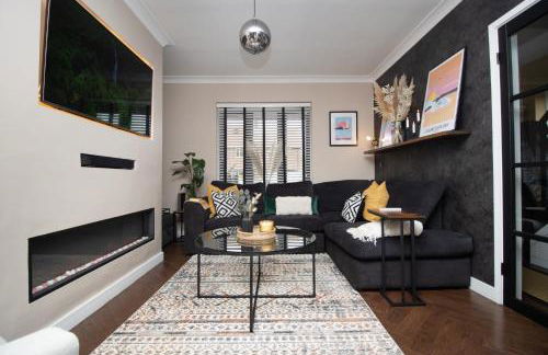 The Longsands Home- Coastal Retreat with Hot Tub - Foto 5