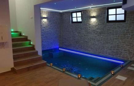 Villa Cecilia - 4 bedrooms, 4 bathrooms, inside heated pool, gym - Photo 30