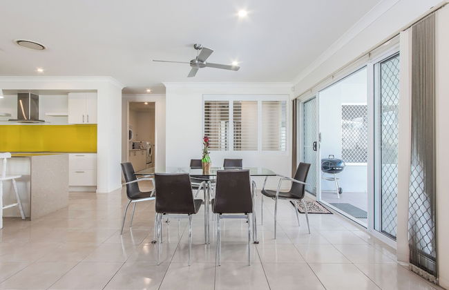 Coastal Casuarina Bliss - Foto 9