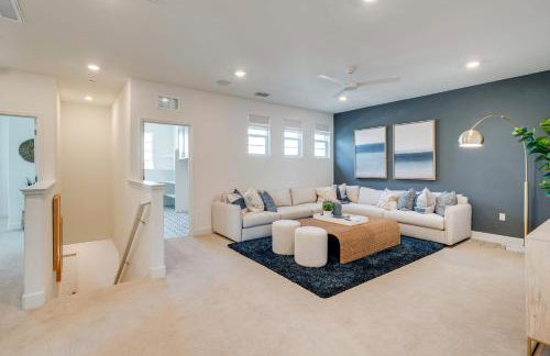 Elegant and Spacious Retreat with Yard in Woodland! - Foto 14