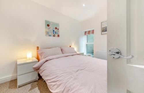 3 Bed in Little Haven oc-g34755 - Photo 4