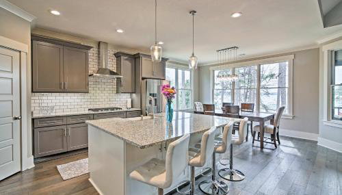 Lake Keowee Home with Balcony and Boat Dock! - Foto 2