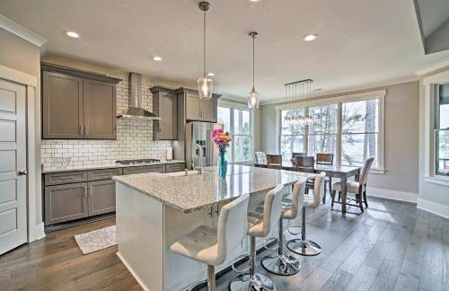 Lake Keowee Home with Balcony and Boat Dock! - Foto 2