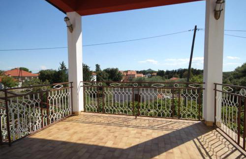 Apartments with a parking space Ugljan - 8404 - Foto 28