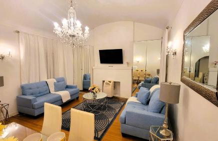 Spacious 5BR Private Home 5 minutes to Rodeo Drive with Hot Tub Spacious Backyard Parking - Foto 28