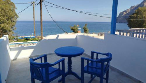 WHITE & BLUE Kamari - Foto 4