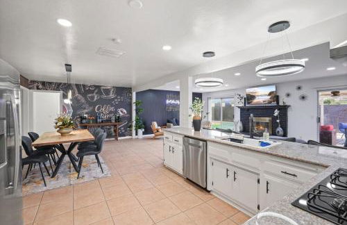 Heated Pool - Jacuzzi - Firepit - Game Room - Foto 32