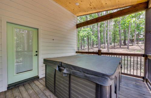 Playground and Pool Table Fun! Broken Bow Retreat - Foto 29