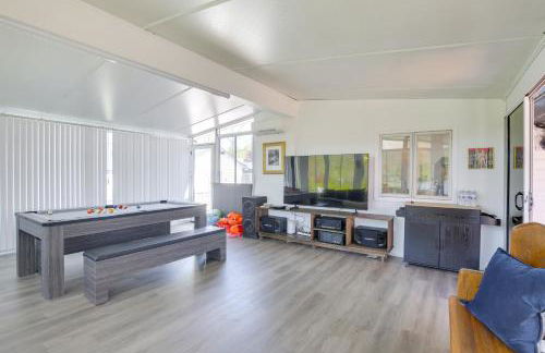 Lake Carmel Access Waterfront Home with Deck! - Foto 12