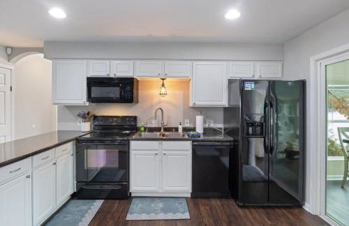 Pet-Friendly Home, Great Dock, Waterfront, Lake Views, Boat Slip - Foto 18