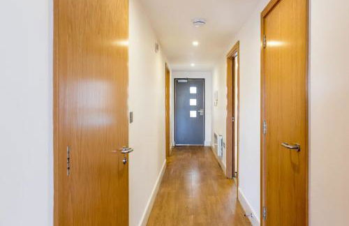 Modern 2 Bed 2 Bath Apartment Hyde Park - Foto 13