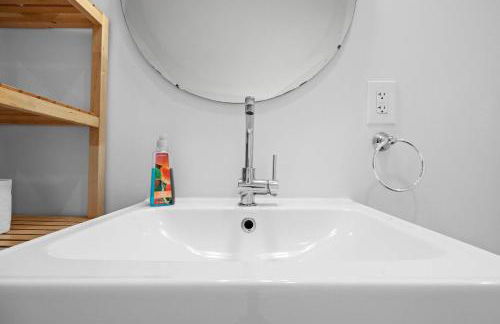 Cozy 2BR Near Bourbon Trail + Backyard Access - Foto 35