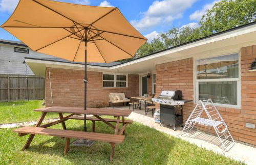 Texan Backyard Vibes l Cowboy Pool & BBQ l Pet-Friendly - Foto 25