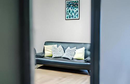 1 Bedroom Apartment in Wigan Town Centre With Free Parking, by Short Term Digs Short Lets & Serviced Accommodation - Foto 6