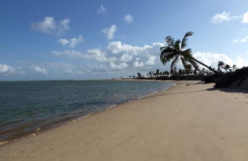 CHALE PERTO DA PRAIA COM DUAS SUITES E VARANDAO - Photo 14