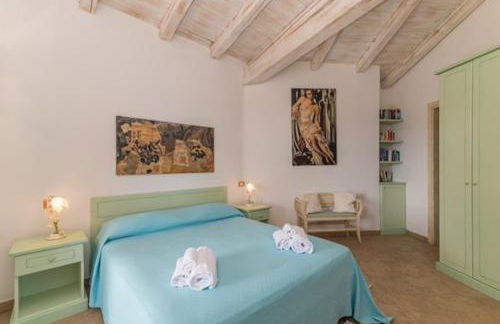 Mansion On The Hill - Photo 18