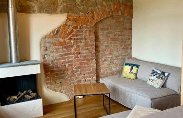 HexenburgbeiDresden mit Faßsauna 4 Raum Architektengaleriewohnung mit Whirlwanne, Kamin, Balkon-Nähe Sächsische Schweiz Dresden - Foto 12