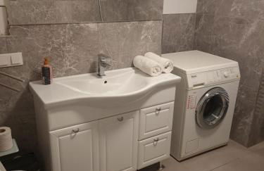 Sehr grosse 5 Zimmer Wohnung mit Garten und terasse - Foto 27