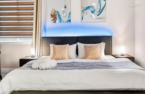 Spacious 9BR Home with Parking and Near DTLA - Foto 6