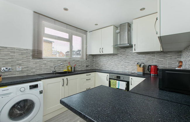 Skyvillion - 2bed House W Grdn&parking In Hatfield - Photo 17