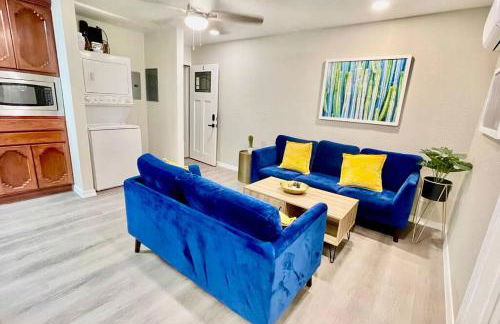 Apartment C, Restful,Cozy, close Sunland Park Mall - Foto 17