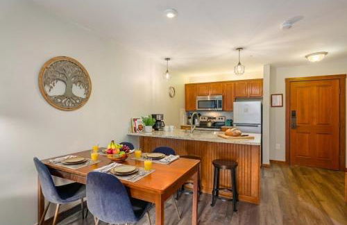 Lux Stay USA Pool view PanoramaSki-inOutHot Tub AS239 - Foto 5