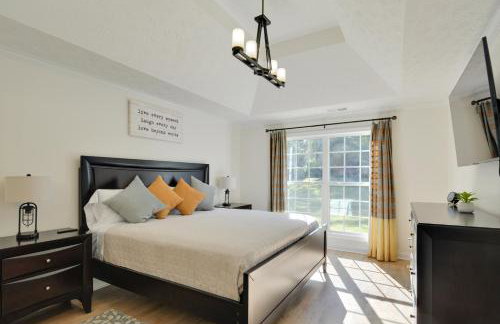 Spacious Winder Getaway with Hot Tub and Game Room! - Foto 14