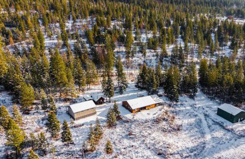 Quiet Log Cabin • Gazebo • Near River & Trails - Foto 33