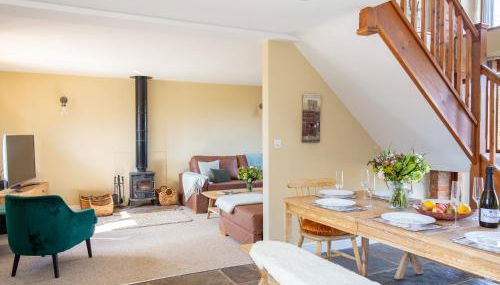 Siskin Barn - Photo 5