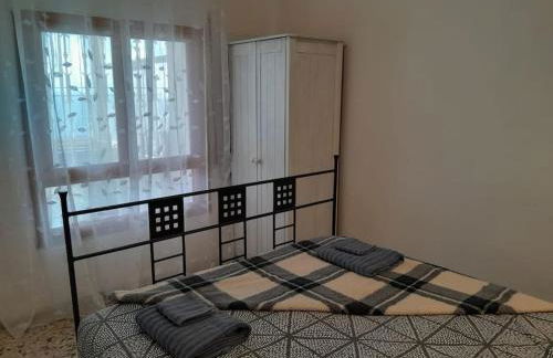 The Beach Hut with Lazy spa - Foto 35