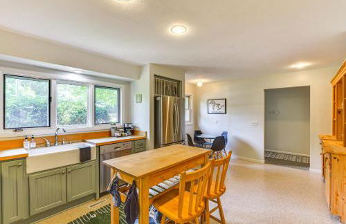 Charming Union Pier Home with Deck Half-Mi to Beach - Foto 6