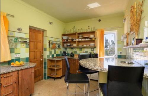 Oceanfront Villa - 8 rooms, 2 kitchens with pool, billiard table and Beach-Volleyball Court - Foto 29