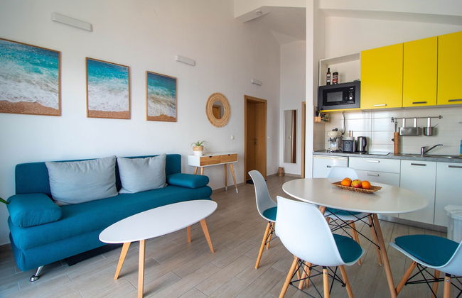 Sunny Apartments - Photo 33