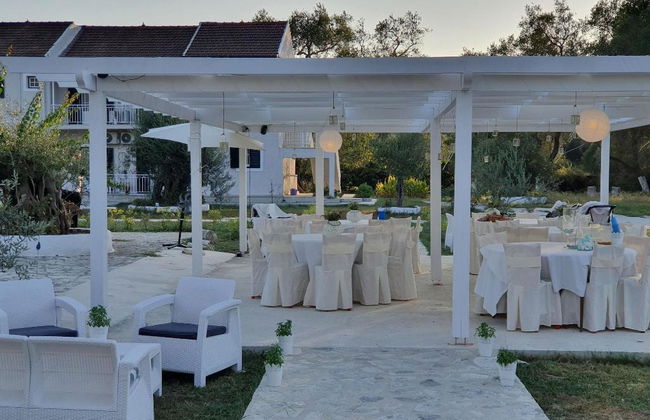 Alykes Family Resort - Photo 6