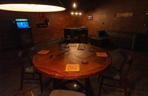 Cozy mountain retreat with lake views near Yosemite - Foto 19