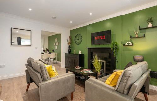 Modern 3BR Home - Designated Parking - Groups - Foto 1