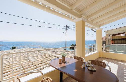 Salt & Sun Apartments by Konnect, at Kaminaki Beach - Foto 19