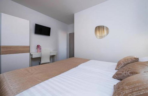 Amazing Home In Pula With Kitchen - Foto 31