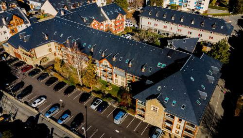 Apparts au Cœur de St-Lary - Piscine Chauffée et Sauna - Foto 1