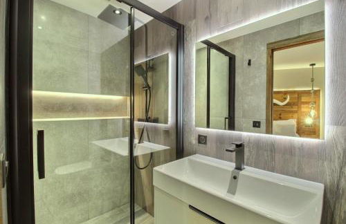 ARC 1950, Appartement style Chalet Haut de Gamme 2 chambres, 6 personnes - Foto 31