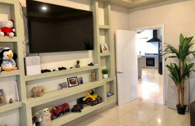 Charming House With Beautiful City View - Foto 8