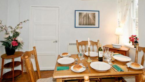 Drum And Monkey Cottage - Photo 4