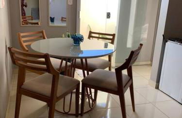 Kitnet 102, confortável, central, com ar, tv smart - Foto 5